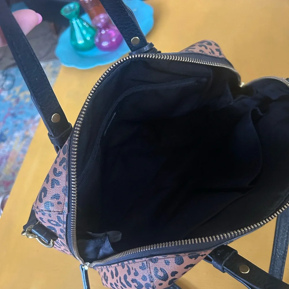 Fossil Leopard Print Handbag with Black and White Stripes - Picture 3 of 3